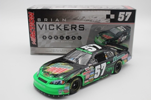 Brian Vickers Autographed 2006 Mountain Dew 1:24 Nascar Diecast Brian Vickers Autographed 2006 Mountain Dew 1:24 Nascar Diecast
